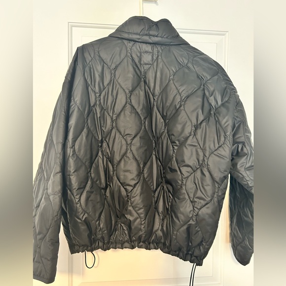 Reitmans spring/fall puffer jacket 2XL - Picture 2 of 8